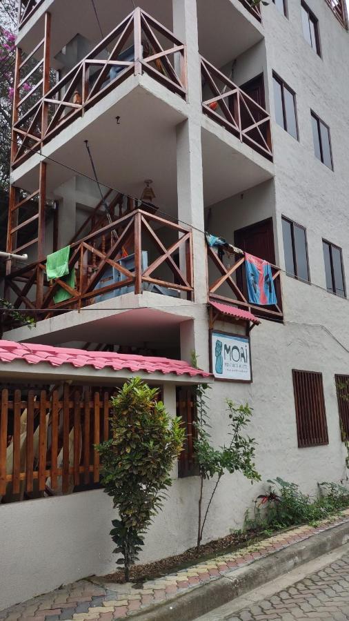 Hostal Moai Montañita Eksteriør billede