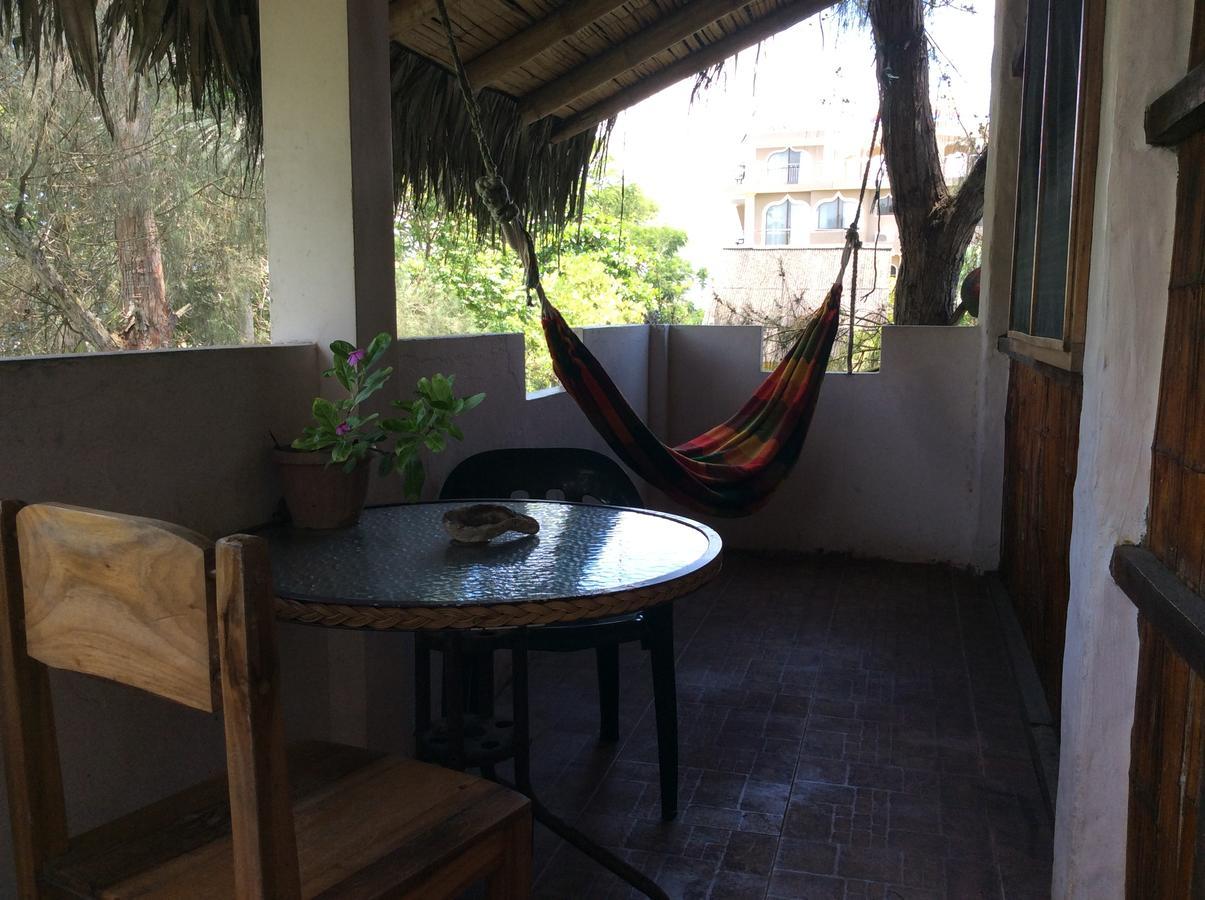 Hostal Moai Montañita Eksteriør billede